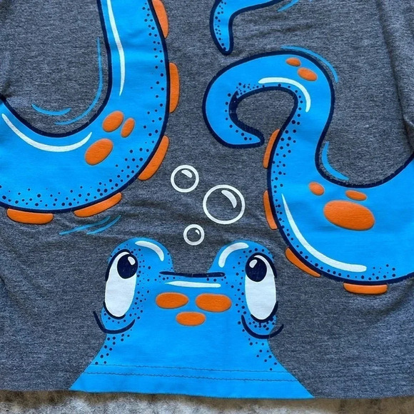 Carter’s shirt - Picture 2 of 5